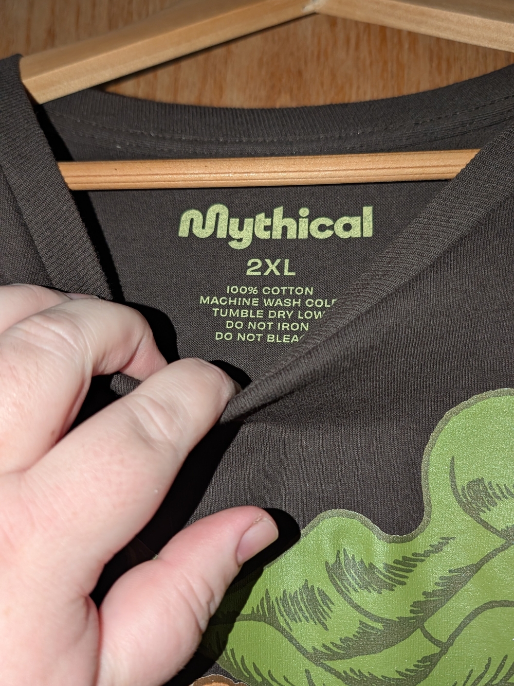 Women's Long Sleeve Tee in Dark Brown with Green Graphic - 2XL
